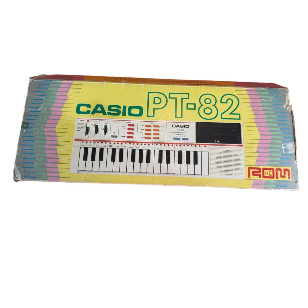 Vintage Casio PT-82 Mini-Keyboard 32-keys WORKS w BOX, no Manual 1980s